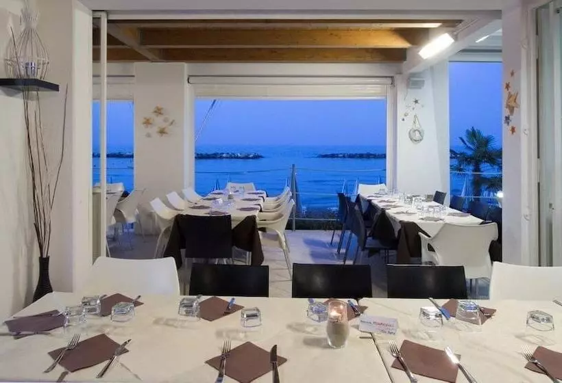 هتل Residence I Delfini