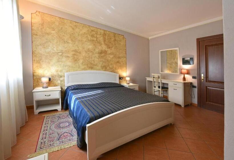 فندق Ristorante Borgovecchio