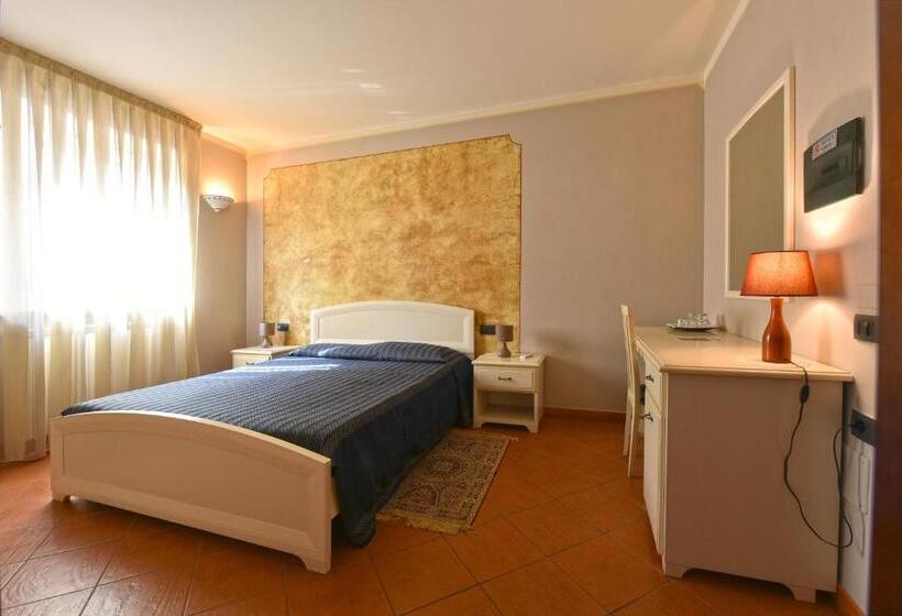 فندق Ristorante Borgovecchio