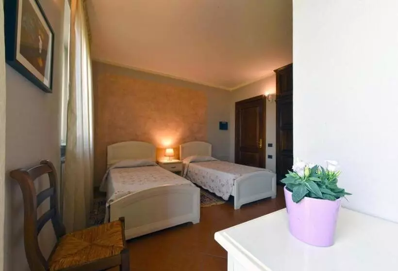 ホテル Ristorante Borgovecchio