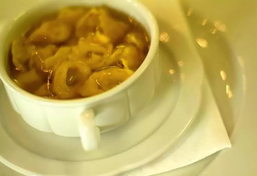 ホテル Ristorante Novecento