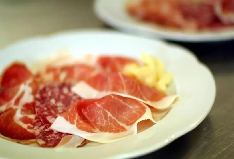 ホテル Ristorante Novecento