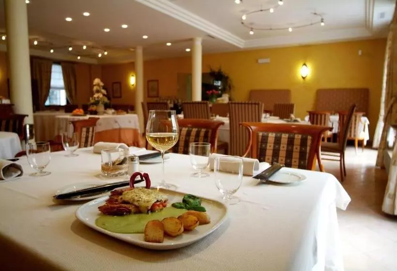 ホテル Ristorante Novecento