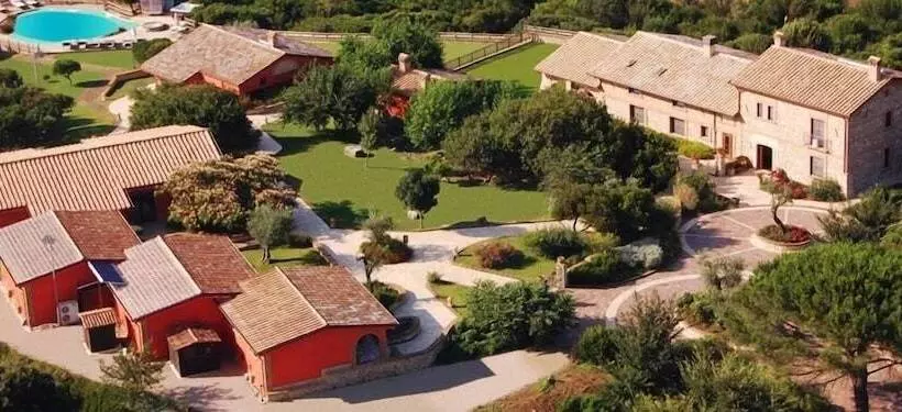 Hotelli Sarand Relais