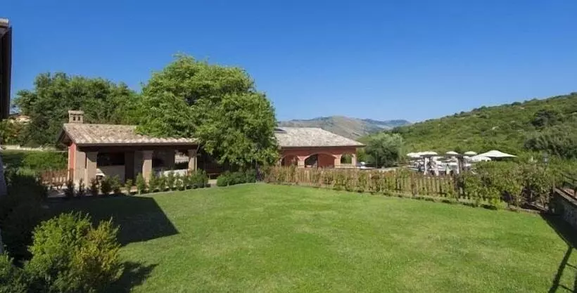 Hotelli Sarand Relais