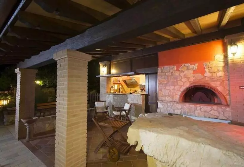 Hotelli Sarand Relais
