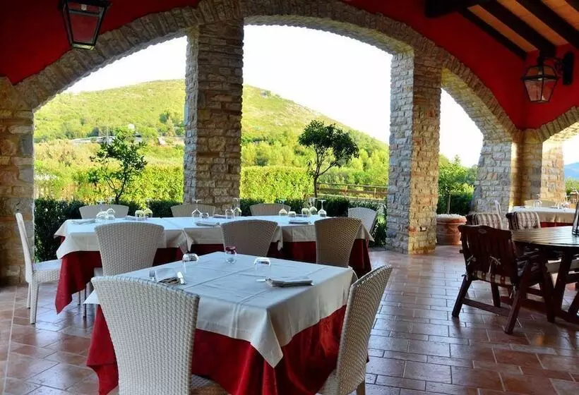 Hotelli Sarand Relais