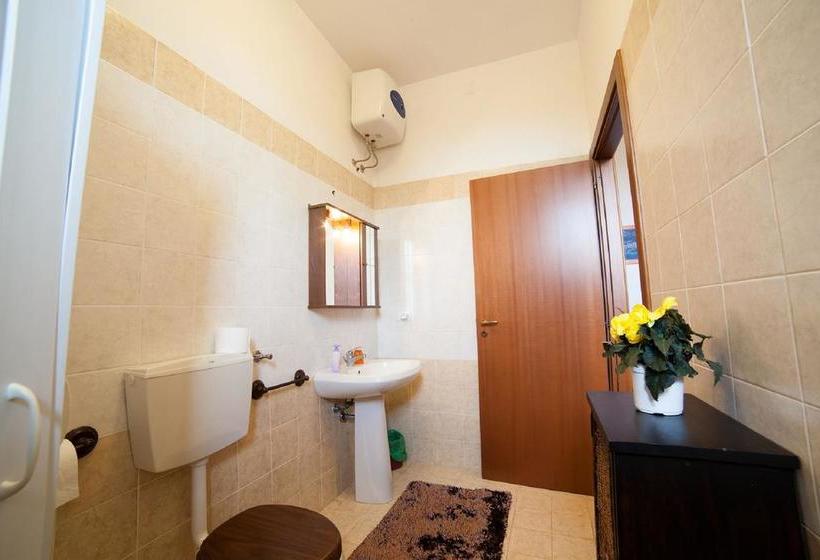 בית מלון כפרי Beb Villa Amodeo