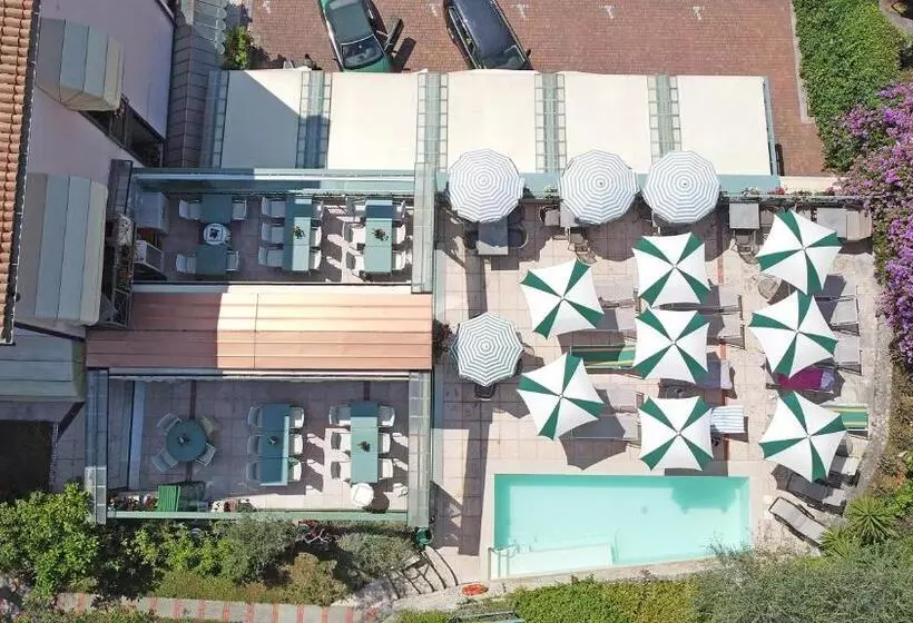 ホテル Villa Carlotta