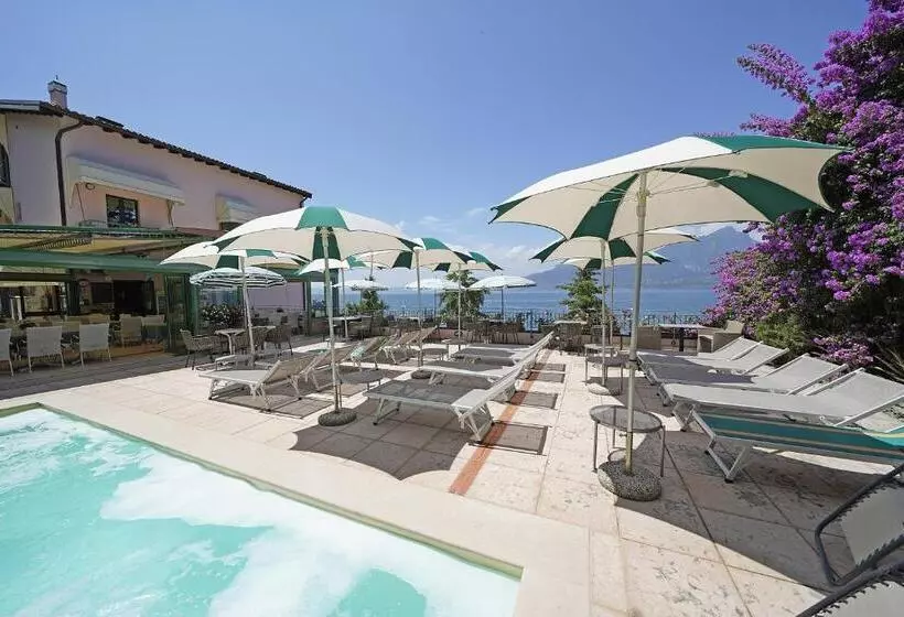 ホテル Villa Carlotta