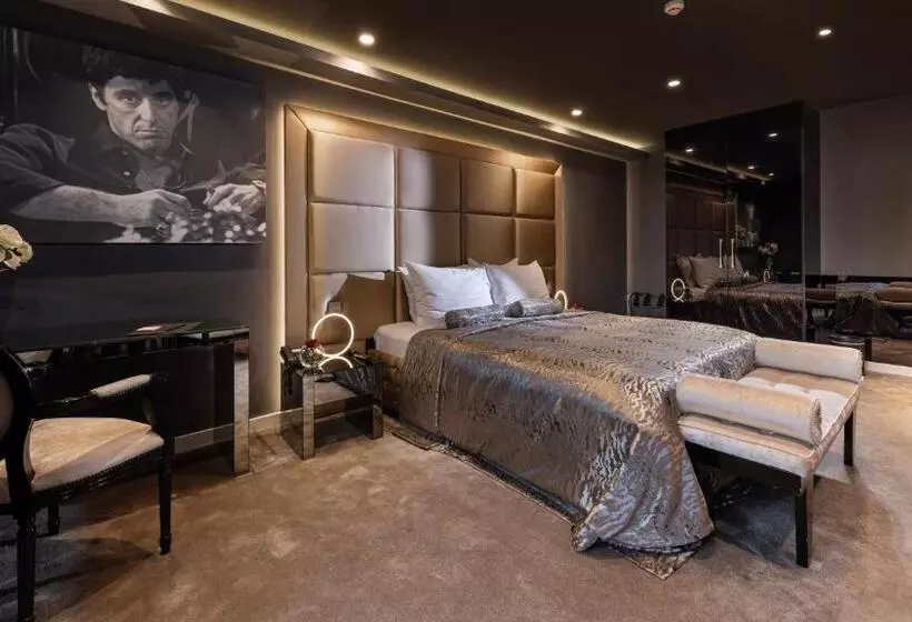Hotelli 9