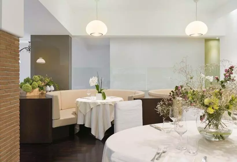 ホテル Albergo La Pace