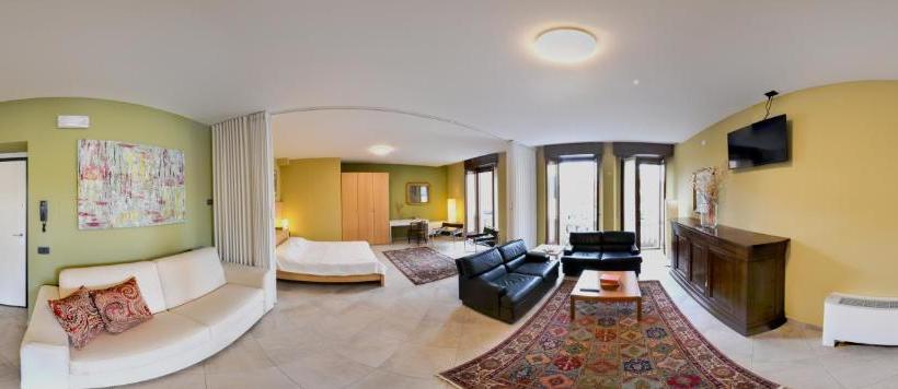 בית מלון כפרי All' Orologio