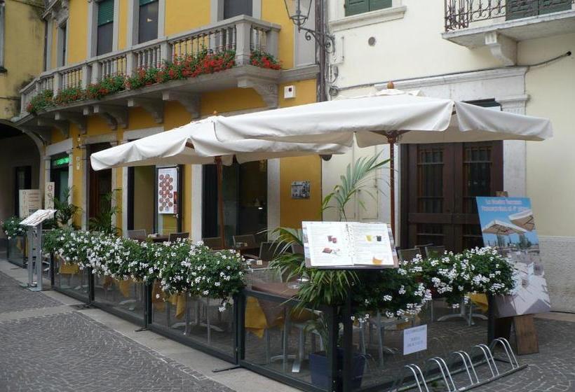 בית מלון כפרי All' Orologio