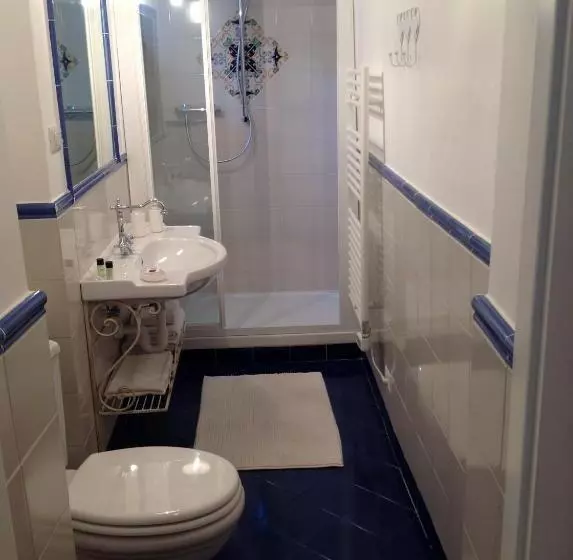 هتل B&b Michelangeli   Private Parking