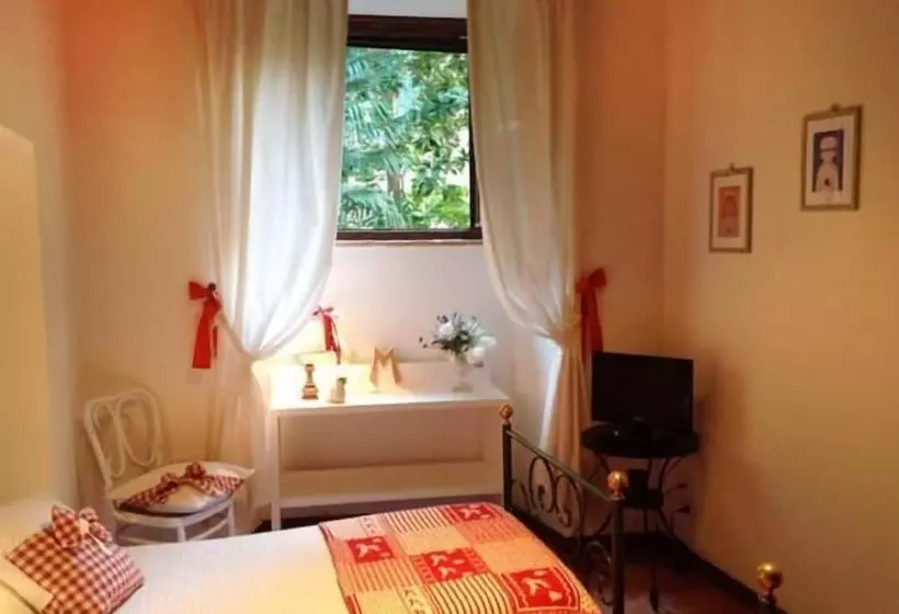 هتل B&b Michelangeli   Private Parking