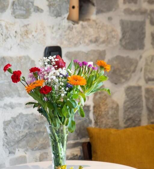 Hotel Captain S Guest House