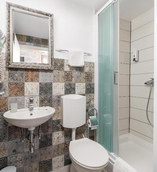 Hotel Captain S Guest House