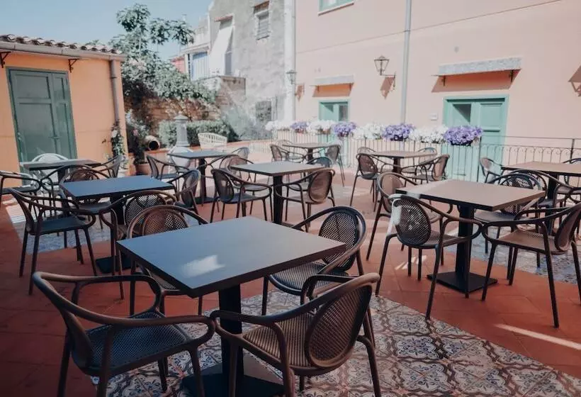 ホテル Borgo Di Ciàula