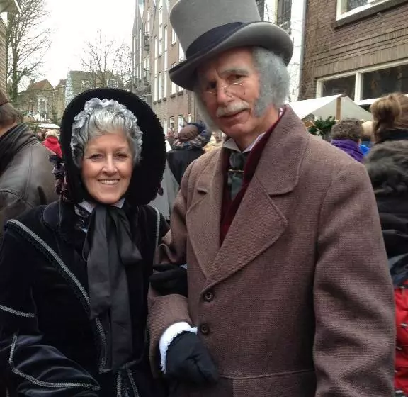 هتل Hanzestadslogement De Leeuw, In Het Centrum, Met Een Binnenplaats, Kamers Met Badkamer En Toilet En