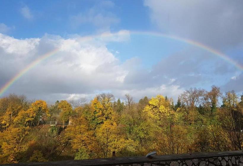 酒店 St. Hubert Hunting Lodge