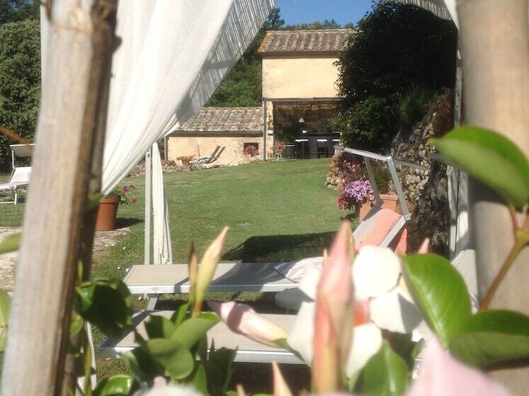 호텔 La Canonica Di San Michele