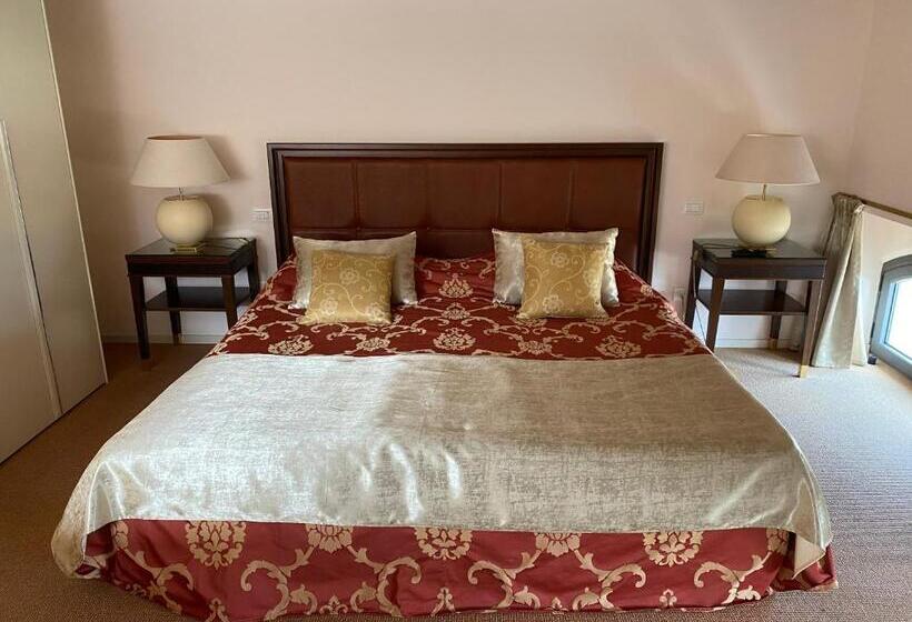 فندق Miramare Apartments&suites