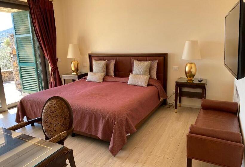 فندق Miramare Apartments&suites