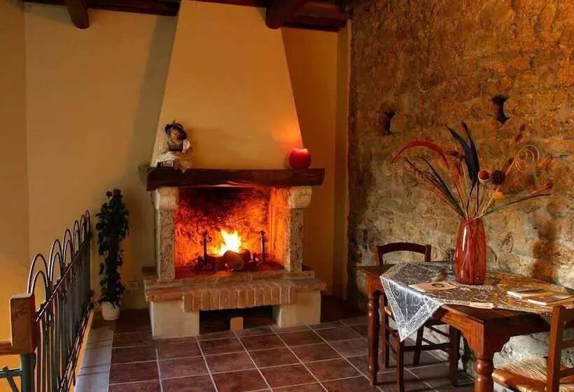 Hotelli Palazzo Alle Mura Appartamenti Per Vacanze