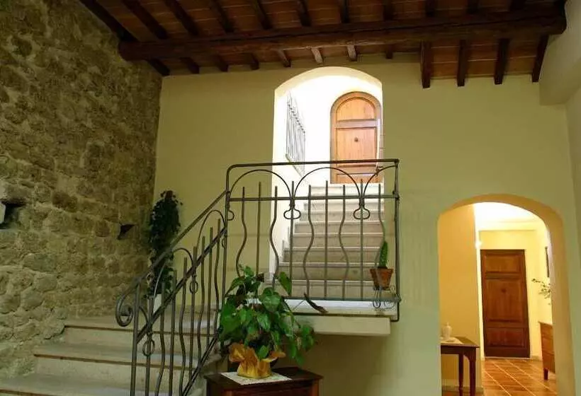 Hotelli Palazzo Alle Mura Appartamenti Per Vacanze