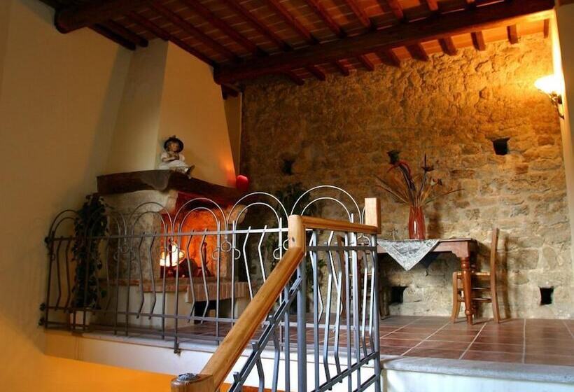 فندق Palazzo Alle Mura Appartamenti Per Vacanze