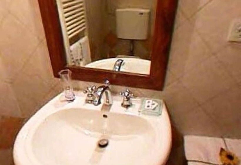 فندق Palazzo Alle Mura Appartamenti Per Vacanze