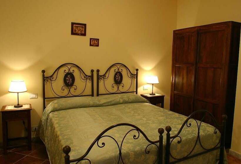 فندق Palazzo Alle Mura Appartamenti Per Vacanze