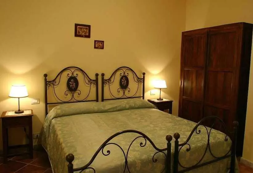 Hotelli Palazzo Alle Mura Appartamenti Per Vacanze