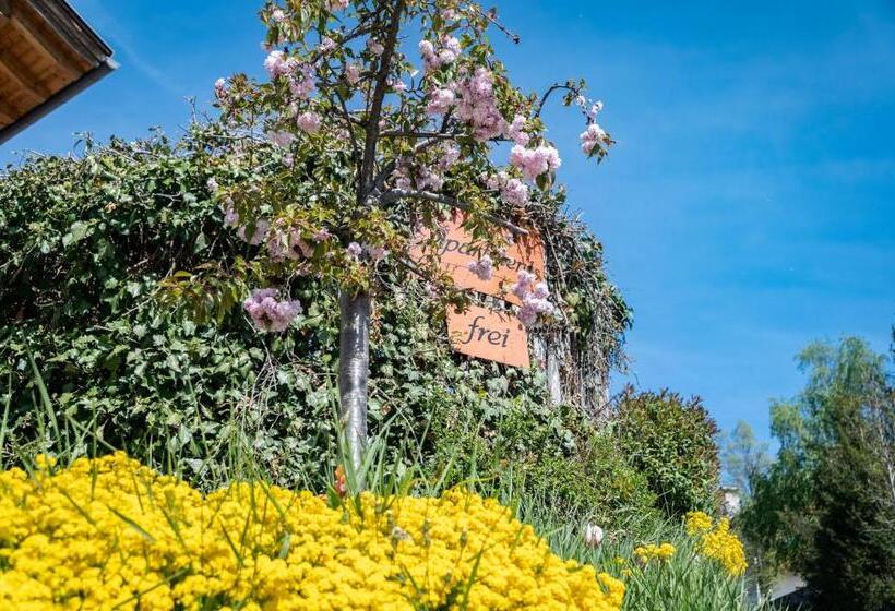 Hotelli Panorama Residence Schlossblick