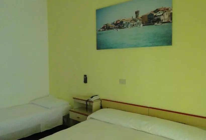 هتل Sorrento