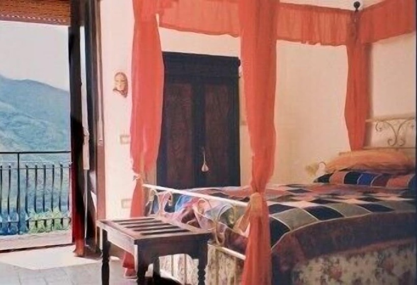 בית מלון כפרי Tramonti Divini