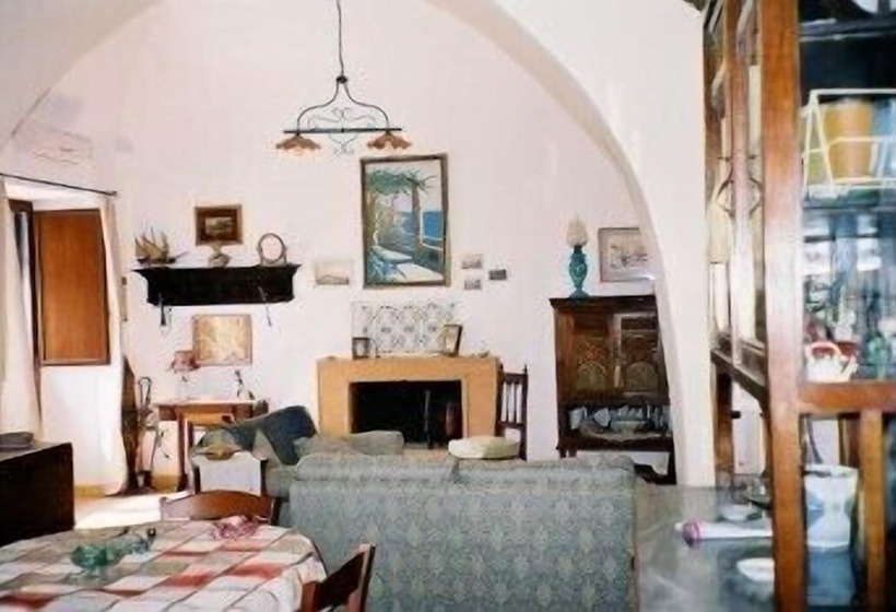 בית מלון כפרי Tramonti Divini