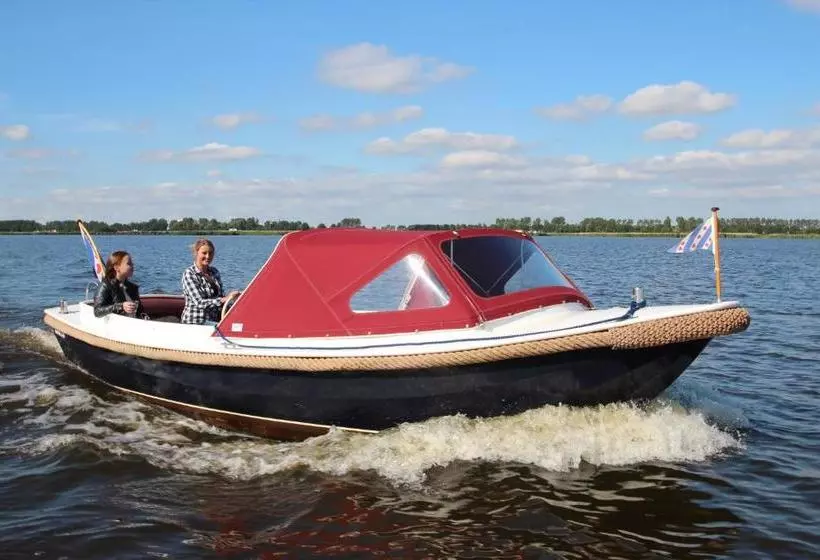 ホテル Vakantieboerderij Broeresloot