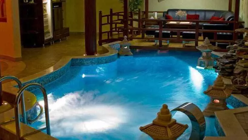 هتل Villa Rossa