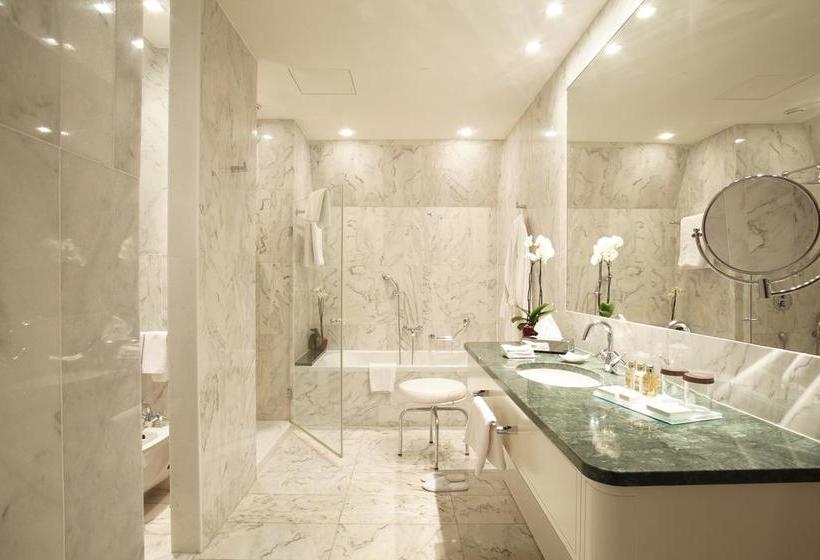 New York Palace Hotel & Residence