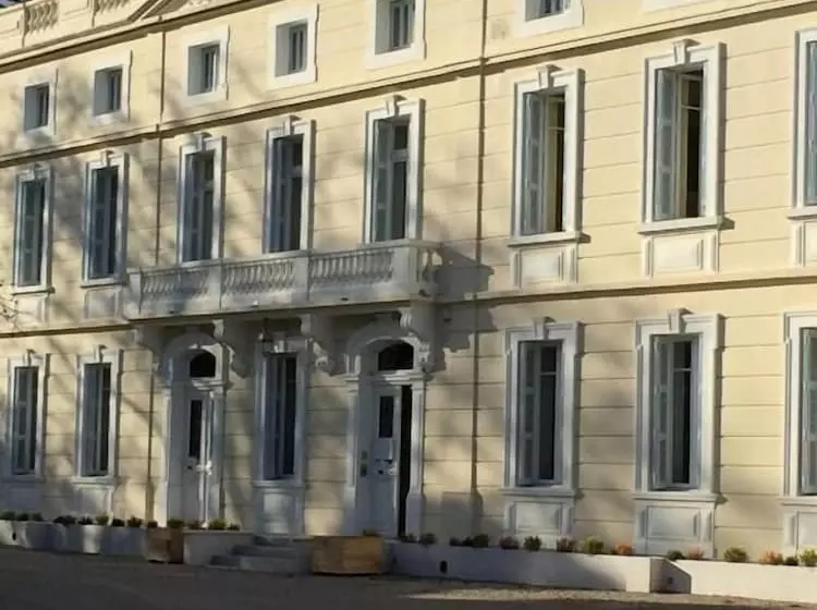 ベッドアンドブレックファースト Château De Gramazie Chambres D Hôtes