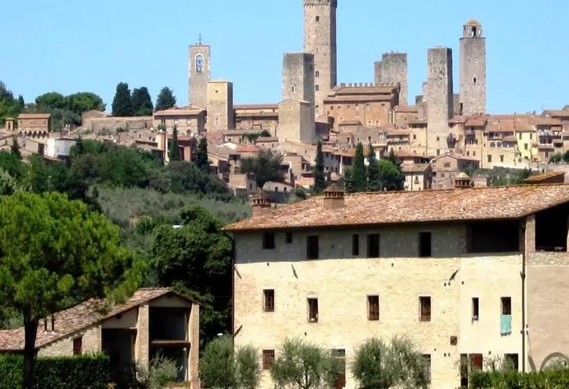 ホテル Fattoria Abbazia Monte Oliveto