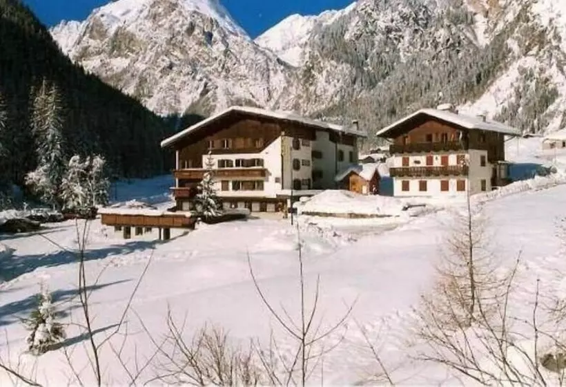 ホテル Albergo Malga Ciapela