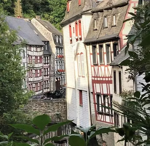 ホテル Alt Montjoie