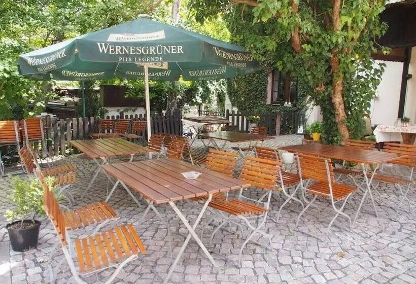 ホテル Am Neumarkt