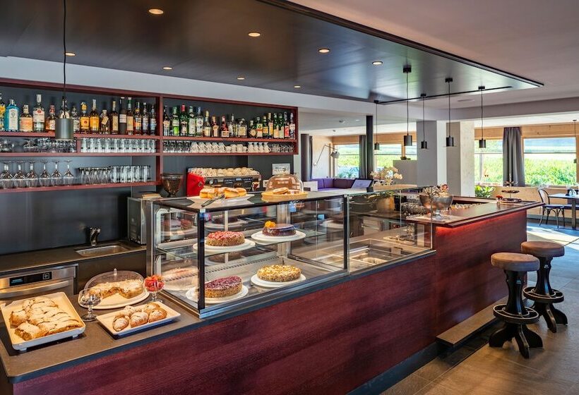 Отель Brunnerhof