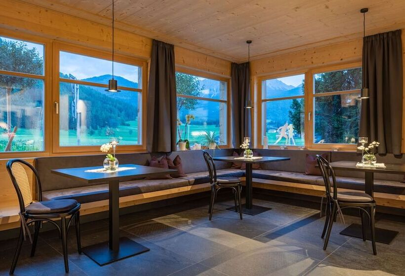 Отель Brunnerhof