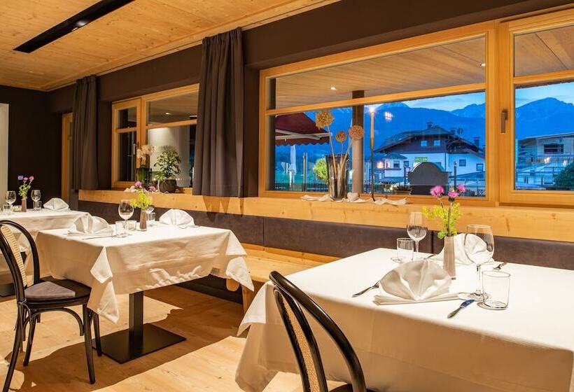 Отель Brunnerhof