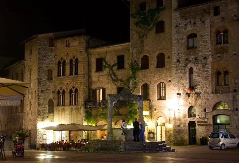 ホテル Fattoria Abbazia Monte Oliveto